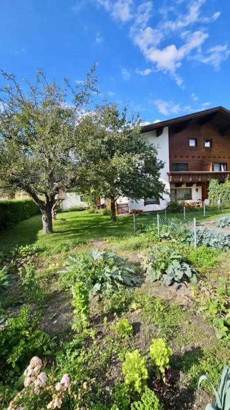 *geräumige Doppelhaushälfte, ca. 130m², mit großem Garten in Volders! - Bild