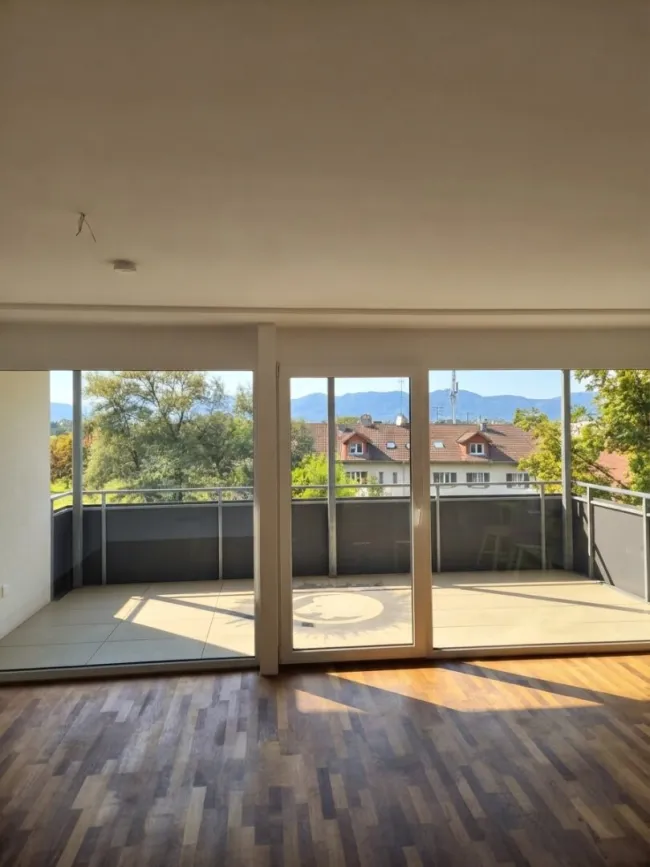 Wohnen mit Blick ins Grüne: 3-Zimmerwohnung mit Balkon in Hohenems zu vermieten! - Bild