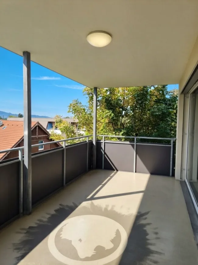 Wohnen mit Blick ins Grüne: 3-Zimmerwohnung mit Balkon in Hohenems zu vermieten! - Bild