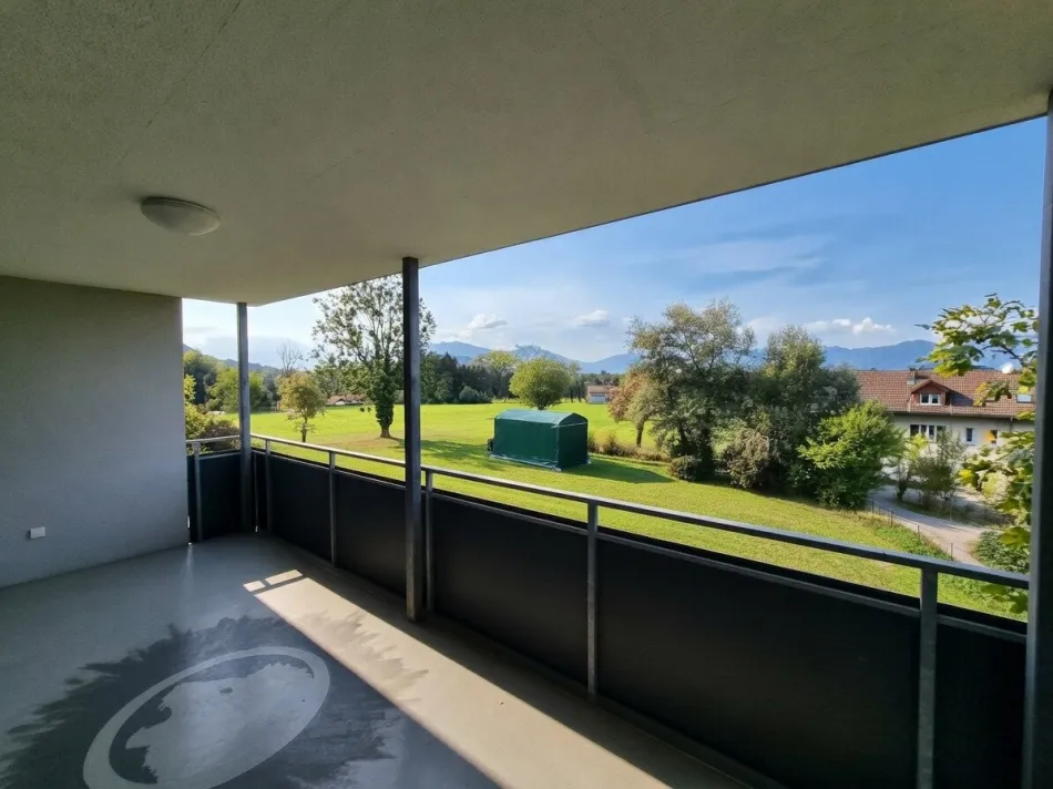 Wohnen mit Blick ins Grüne: 3-Zimmerwohnung mit Balkon in Hohenems zu vermieten! - Titelbild