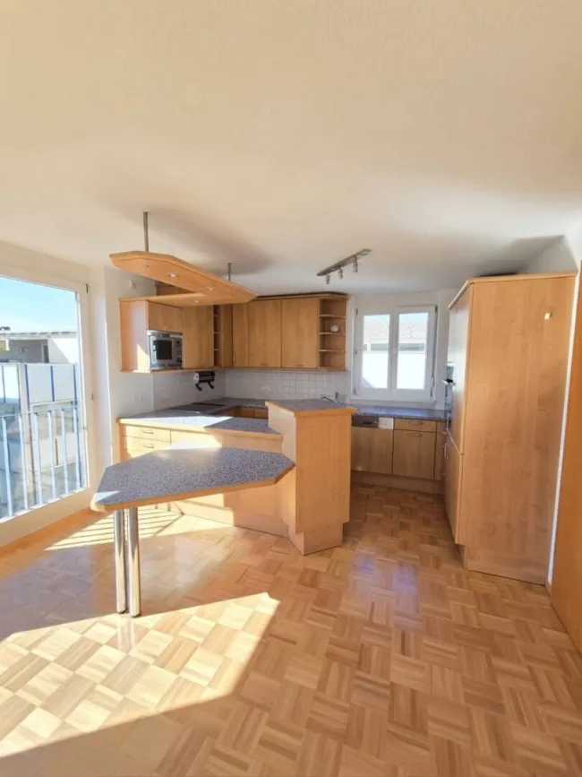 Helle, großzügige 2-Zimmerwohnung mit Balkon & Terrasse in Bregenz zu vermieten! - Bild