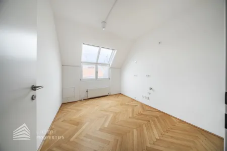 Erstbezug! Beeindruckendes 4-Zimmer Büro in Toplage