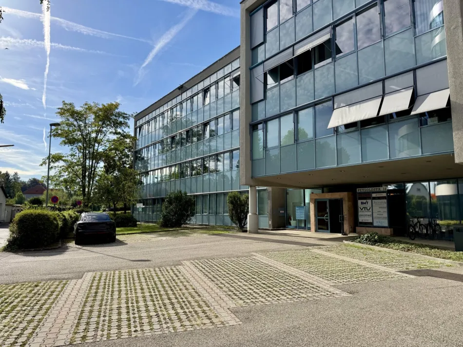 Repräsentative, sofort bezugsfertige Büroflächen in verkehrsgünstiger Lage in Linz - Bild