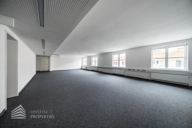 Erstbezug! Elegantes 4-Zimmer Büro in Toplage - Titelbild