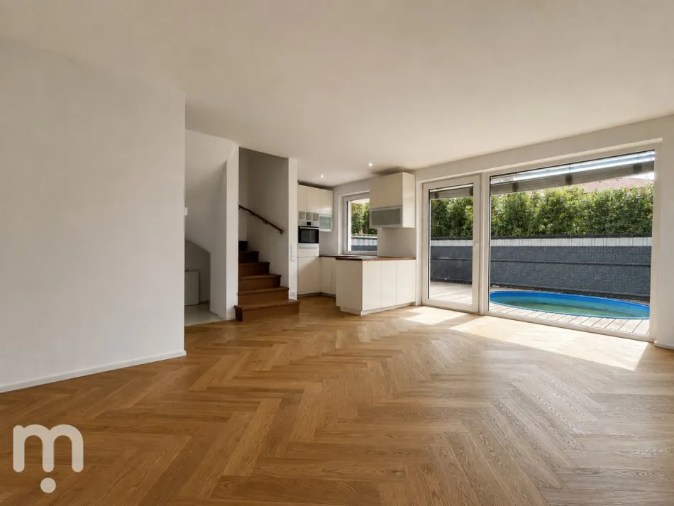 Schlüsselfertiges Endreihenhaus mit Pool, Sauna & Dachterrasse – modernes Wohnen in Bestlage - Bild