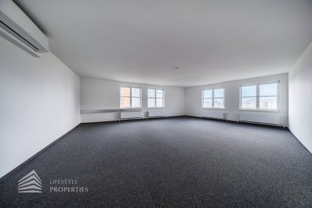 Erstbezug! Elegantes 5-Zimmer Büro in Toplage