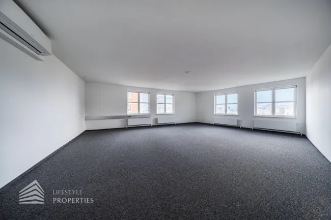 Erstbezug! Elegantes 5-Zimmer Büro in Toplage - Titelbild