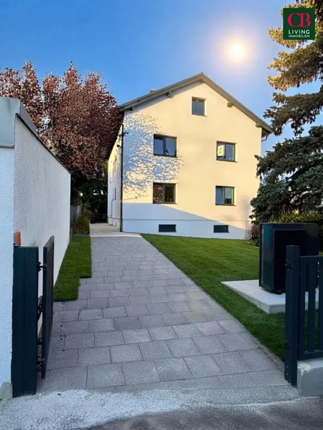 WUNDERSCHÖNE VILLA MIT FERNBLICK AM ÖLBERG - Bild