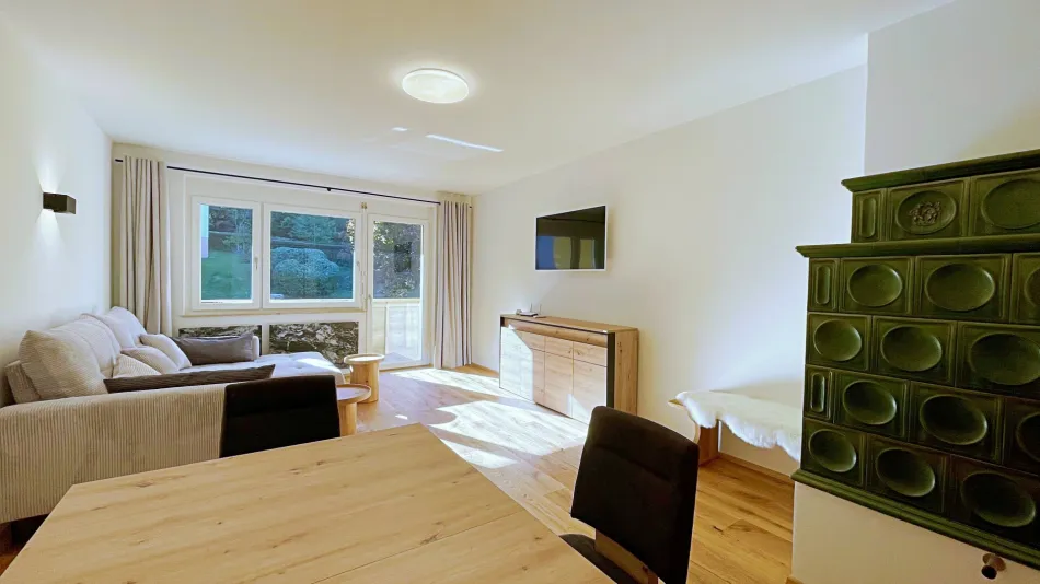 Sanierte 3-Zimmer Wohnung mit Loggia - Bild
