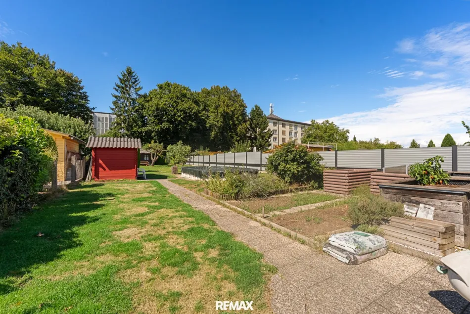 Großzügiges Grundstück mit Garten & Pool in Linz-Keferfeld - Bild