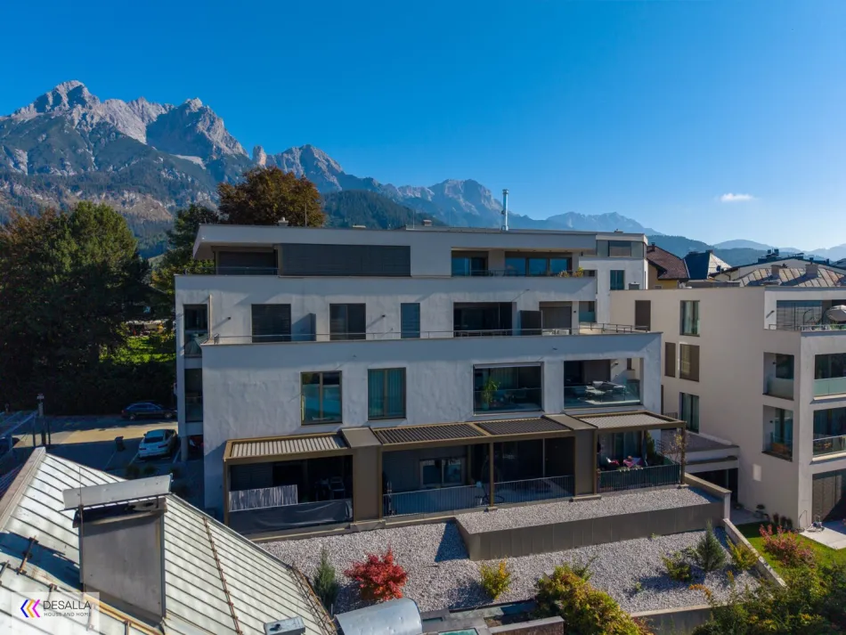 Moderne Wohnung in zentraler Lage mit Tiefgarage Terrasse und Bergblick mitten im Zentrum - Baujahr 2021 - Bild