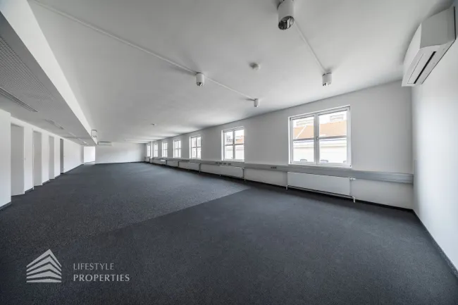 Erstbezug! Geräumiges 5-Zimmer Büro in Toplage - Titelbild