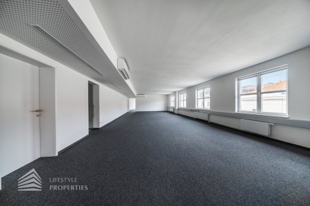 Erstbezug! Geräumiges 5-Zimmer Büro in Toplage