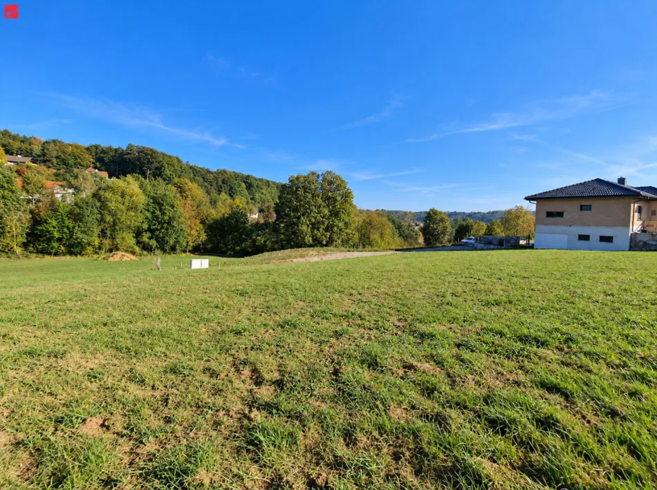 1.097 m² für Ihr Familienhaus – sonnig, ruhig & sofort bebaubar - Titelbild