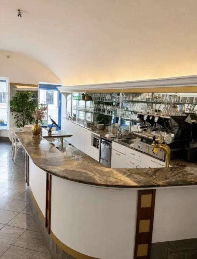FREQUENZLAGE KLEINES ABER FEINES KAFFEE RESTAURANT IM HERZEN VON MÖDLING GASTROTEL IMMOBILIEN - Titelbild
