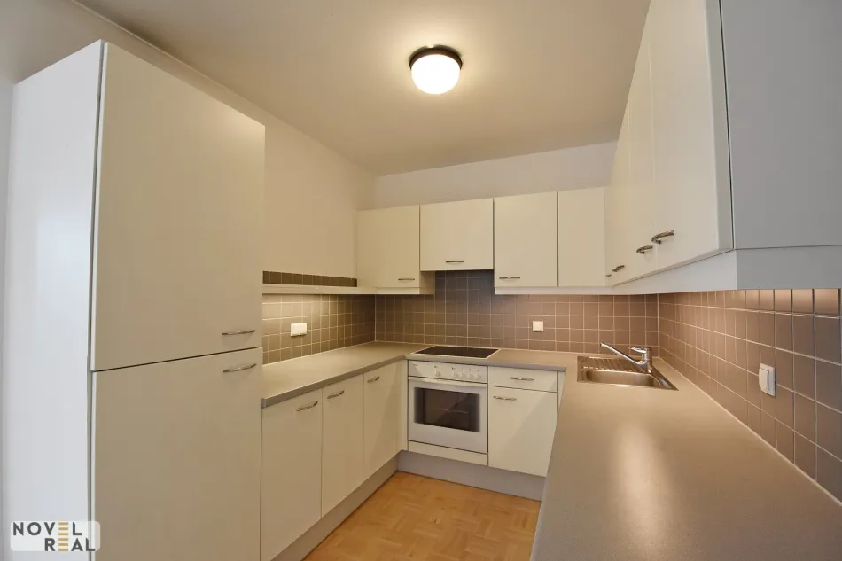Sonnige 3 Zimmer Wohnung mit einem großzügigem Wohnbereich - Bild