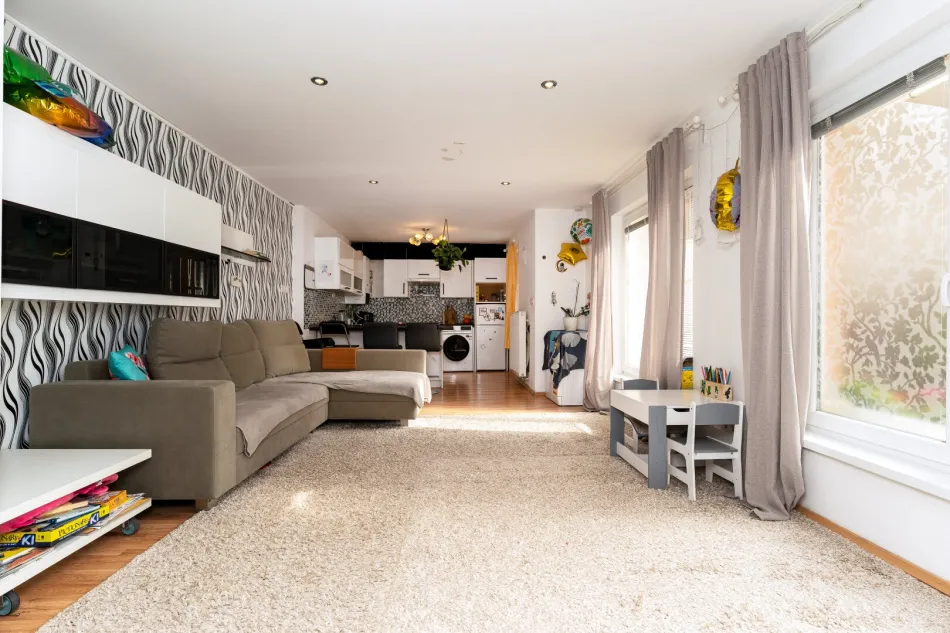Helle, vermietete 2,5 Zimmer Maisonette-Wohnung in Hainburg an der Donau - Bild