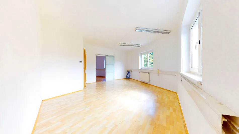 Büro 1