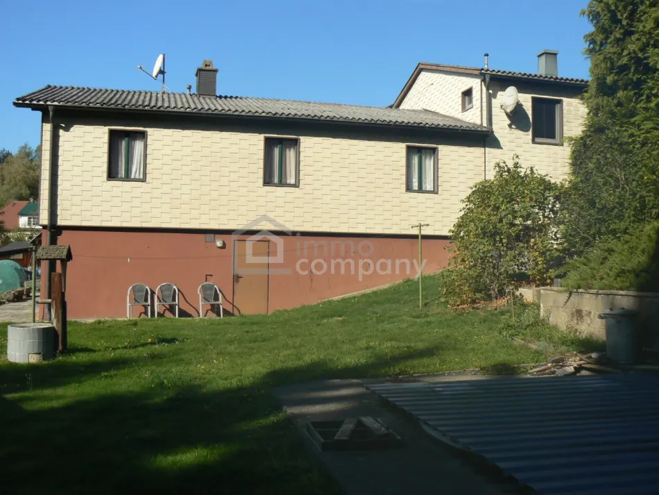 Großes Einfamilienhaus mit Terrasse in Waldhausen – Top Preis, renovierungsbedürftig! - Titelbild
