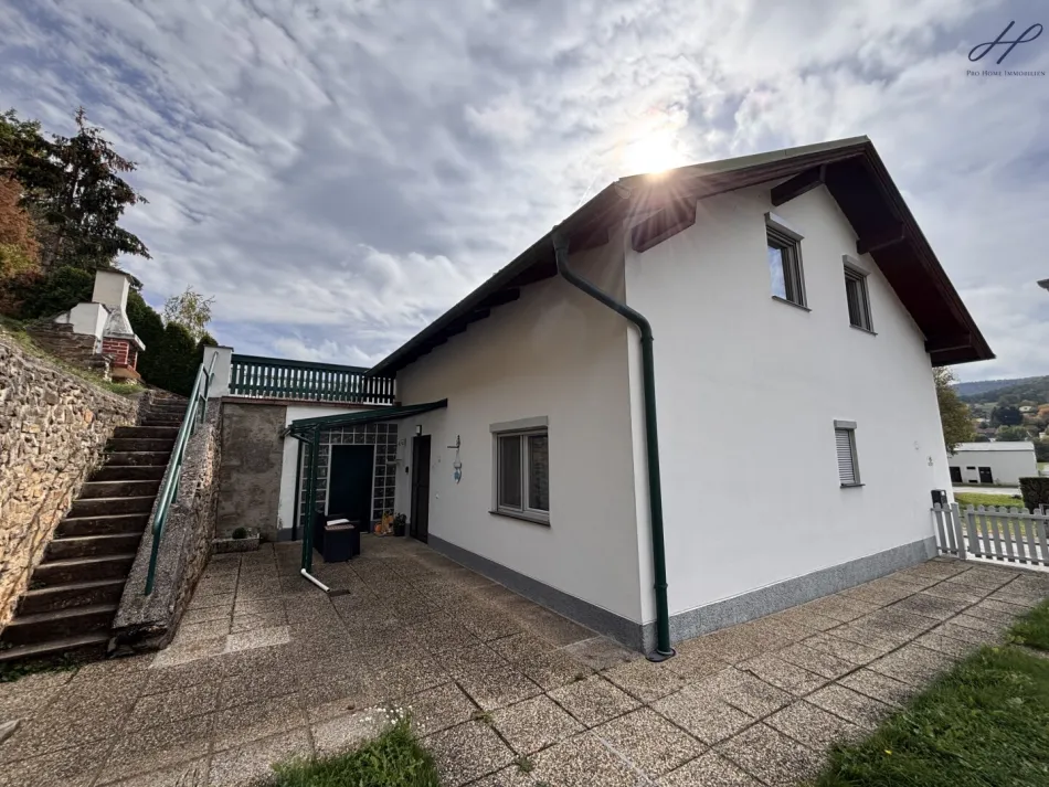 Viel Platz zum Wohlfühlen! Gepflegtes Wohnhaus mit 155 m², 5 Zimmern und Dachterrasse in Lockenhaus - Titelbild