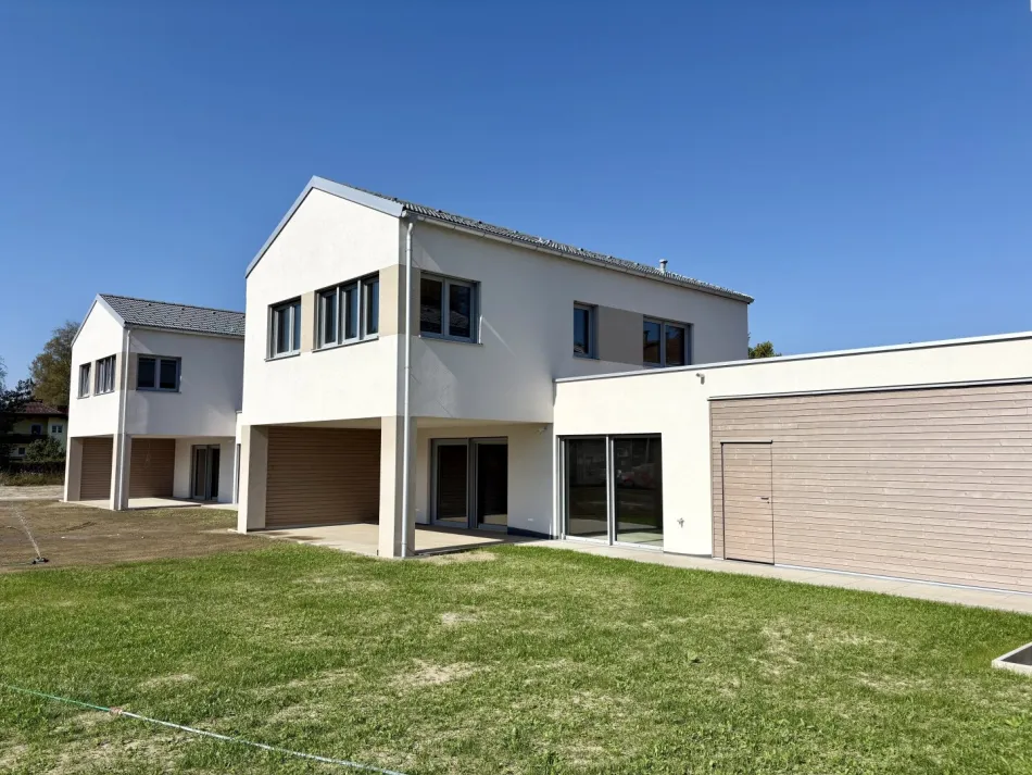 Kaiserallee Grafenstein - Einfamilienhaus belagsfertig inkl. Carport (RH1) - Willkommen zu Hause im Grünen - Titelbild