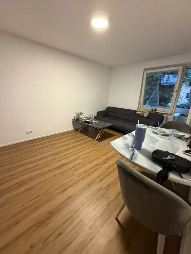 Gemütliche 2-Zimmer-Wohnung mit Balkon in Salzburg - Bild