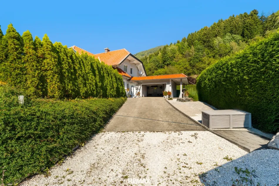 Stilvolles Einfamilienhaus mit gepflegtem Garten in Untertweng - Bild