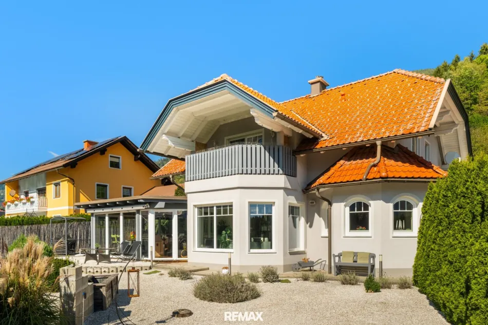 Stilvolles Einfamilienhaus mit gepflegtem Garten in Untertweng - Titelbild