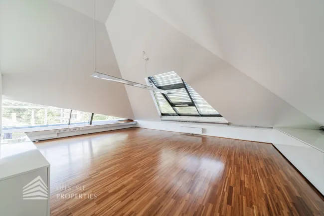 Generalsaniertes 5-Zimmer Büro mit Balkon, Nähe Schloss Belvedere - Bild