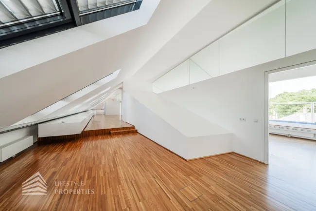Saniertes 5-Zimmer Büro mit Balkon, Nähe Schloss Belvedere - Bild