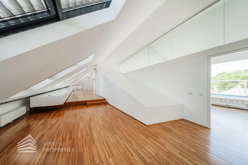 Saniertes 5-Zimmer Büro mit Balkon, Nähe Schloss Belvedere - Bild