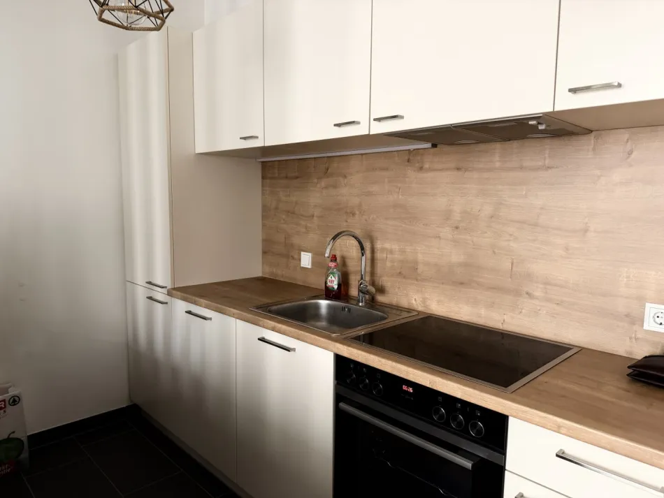 Neuwertige 2-Zi-Wohnung mit Balkon und Parkplatz in 4020 Linz - Bild