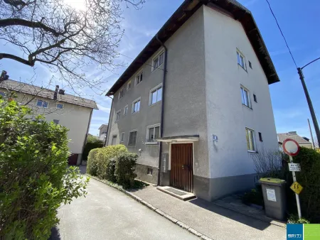 Salzburg-Mülln: Familienwohnung im obersten Stock >> 126 m² >> 5-6 Zimmer >> 2 Balkone