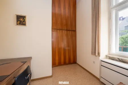 Zimmer hinter Küche/Esszimmer