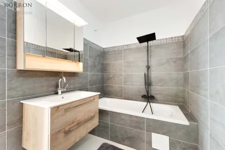 Bad mit Wanne - Altbau