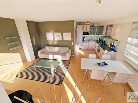 ++GRÜNBLICK++ RUHIGE UND SONNIGE 3-ZIMMER-WOHNUNG MIT ZWEI GROßEN BALKONEN plus GARAGENPLATZ