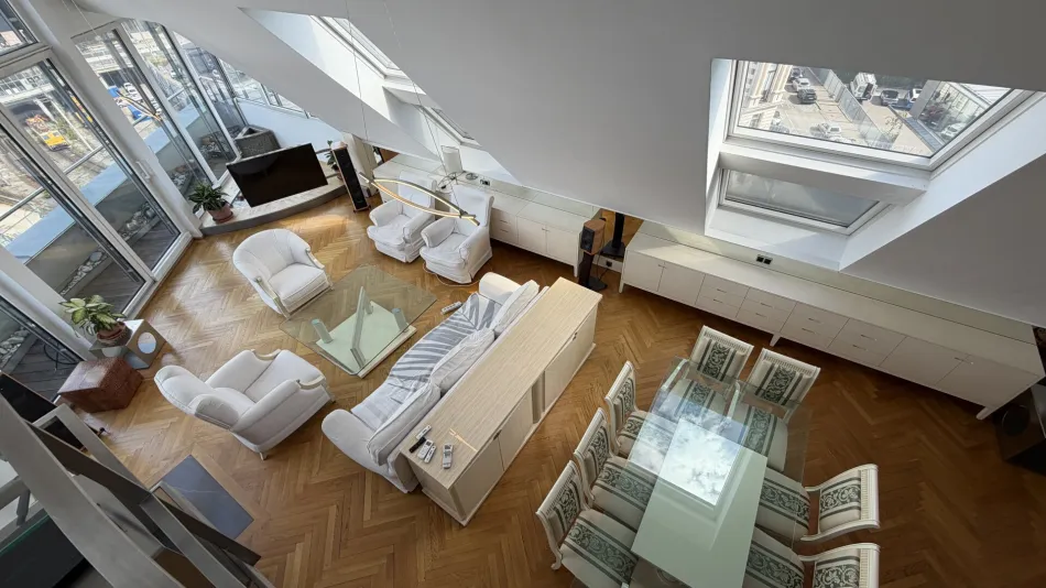 Penthouse-Maisonette im Botschaftsviertel | Stephansdom-Blick | möbliert - Titelbild