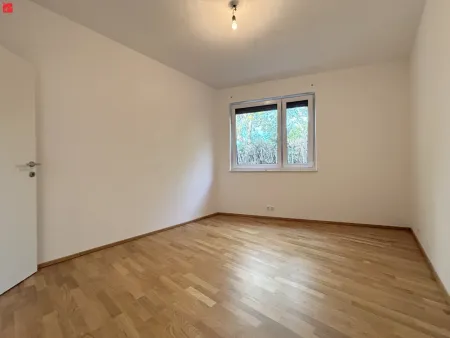 Schlafzimmer 2 mit 12,27m²