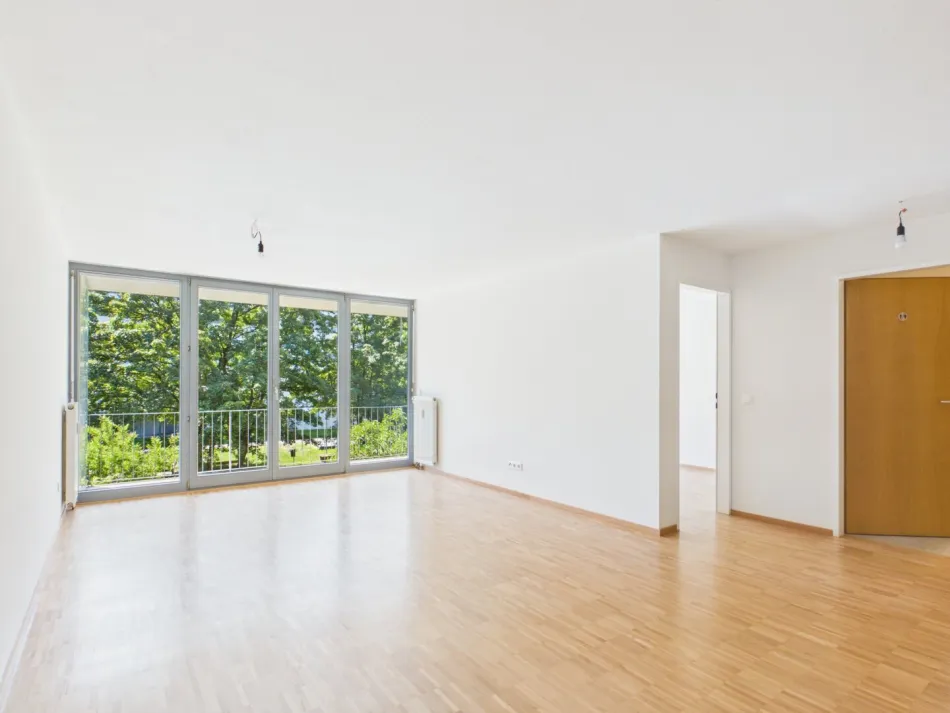 Generalsanierte und moderne 2-Zimmerwohnung mit großem Südbalkon am Kehlerpark - Bild