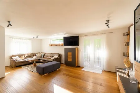 Wohnraum Erdgeschoß mit Terrassenzugang