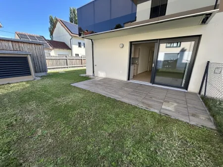 ERSTBEZUG - 2 Zimmer Gartenwohnung inkl. 2 Garagenplätze
