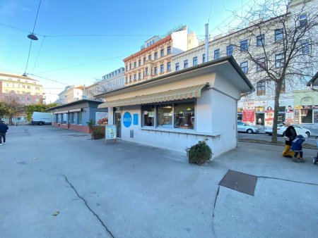 Modernisierter Marktstand Nahe Augarten