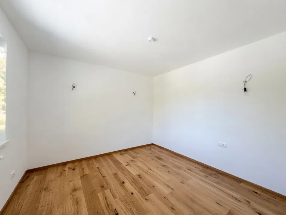 Modernisierte Zwei-Zimmer-Wohnung mit Balkon | BAD ISCHL - Bild