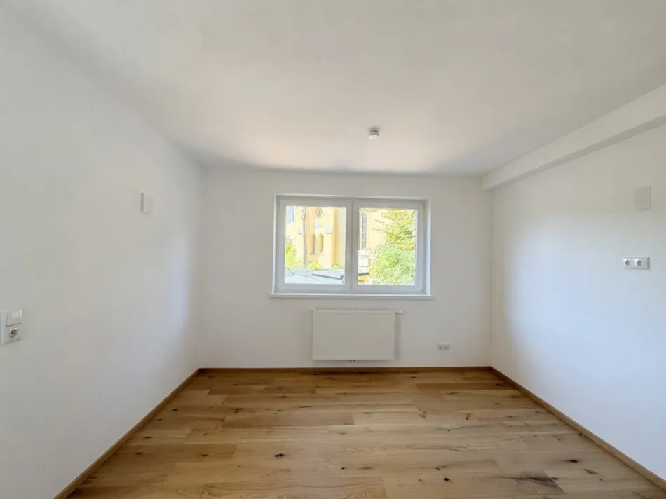 Neuwertige Zwei-Zimmer-Wohnung mit Balkon | BAD ISCHL - Titelbild