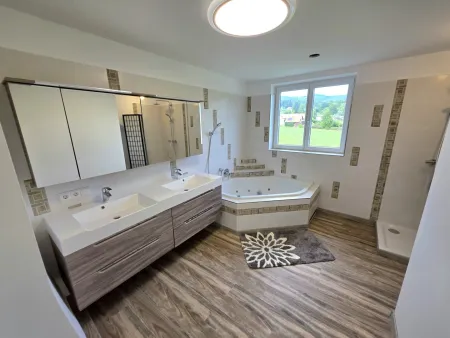 Kompagnon Immobilien - Badezimmer - OG