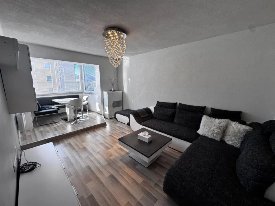 Moderne 3-Zi-Wohnung in Rottenmann mit westseitig verbauter Loggia und Lift - Titelbild