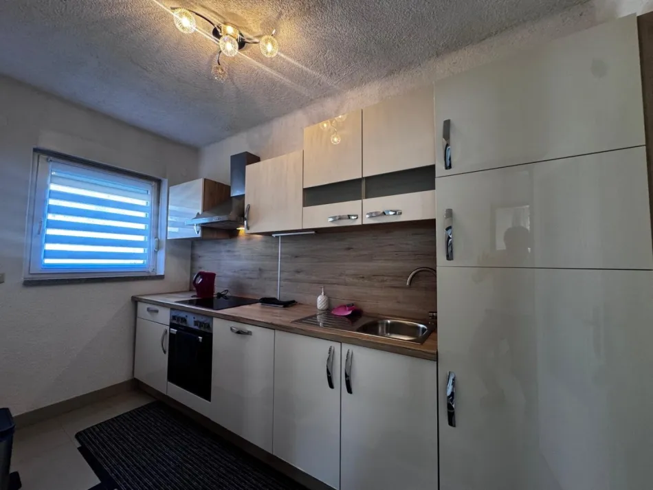 Moderne 3-Zi-Wohnung in Rottenmann mit westseitig verbauter Loggia und Lift - Bild