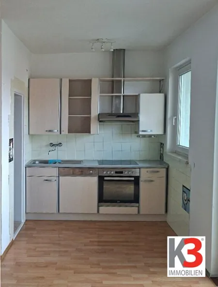 K3 - Gelegenheit: 2 ZIMMER WOHNUNG MIT POTENTIAL.Große Loggia. Ideal auch für eine Vermietung. Sehr gute Lage. - Bild