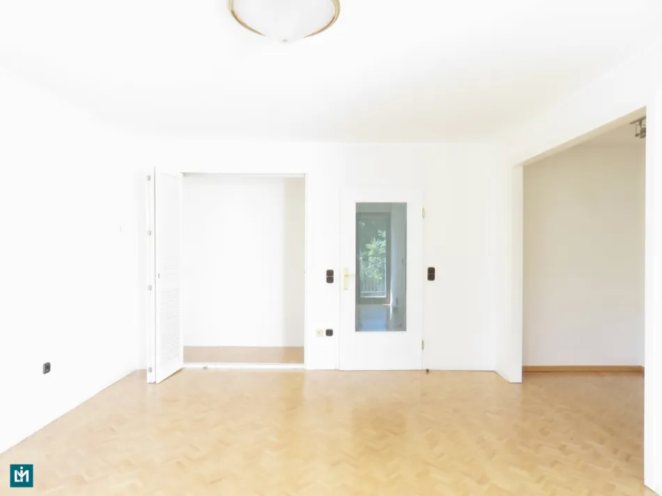 Hietzing: Ruhige Terrassenwohnung mit 2-Zimmer-Umbaupotenzial! - Titelbild