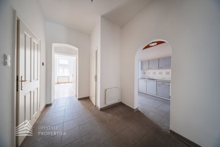 Helle 2-Zimmer Altbauwohnung, Nähe Reumannplatz